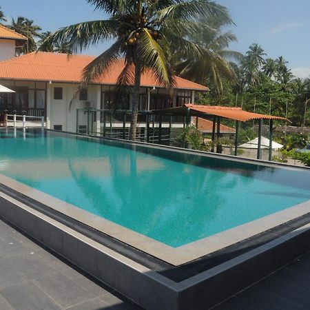 White Villa Resort Ахунгала Екстериор снимка