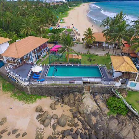 White Villa Resort Ахунгала Екстериор снимка