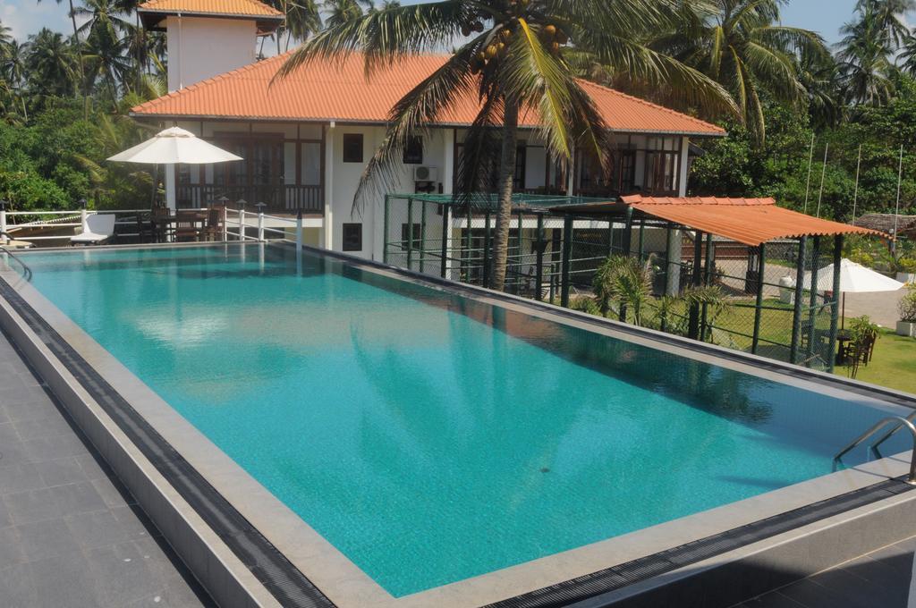 White Villa Resort Ахунгала Екстериор снимка