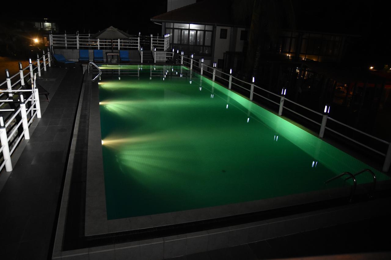 White Villa Resort Ахунгала Екстериор снимка