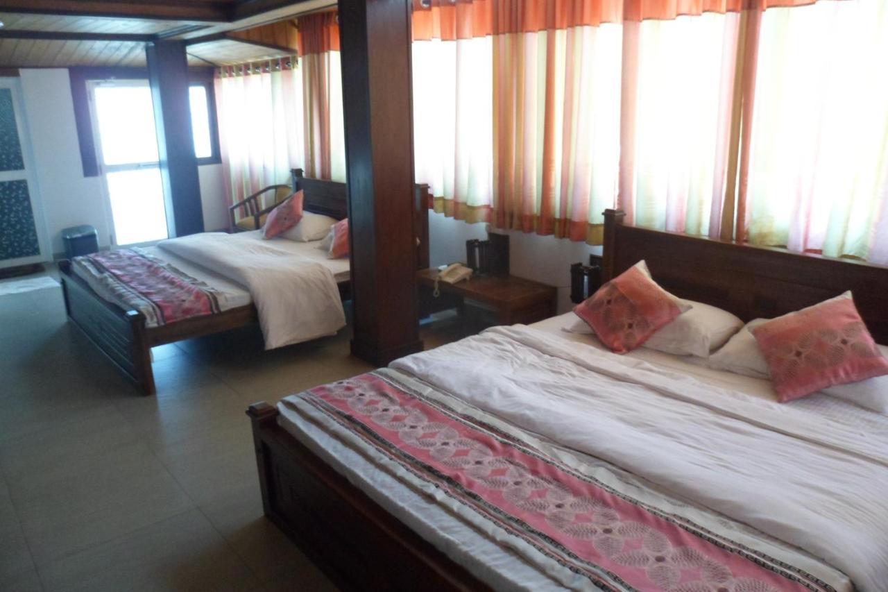 White Villa Resort Ахунгала Екстериор снимка