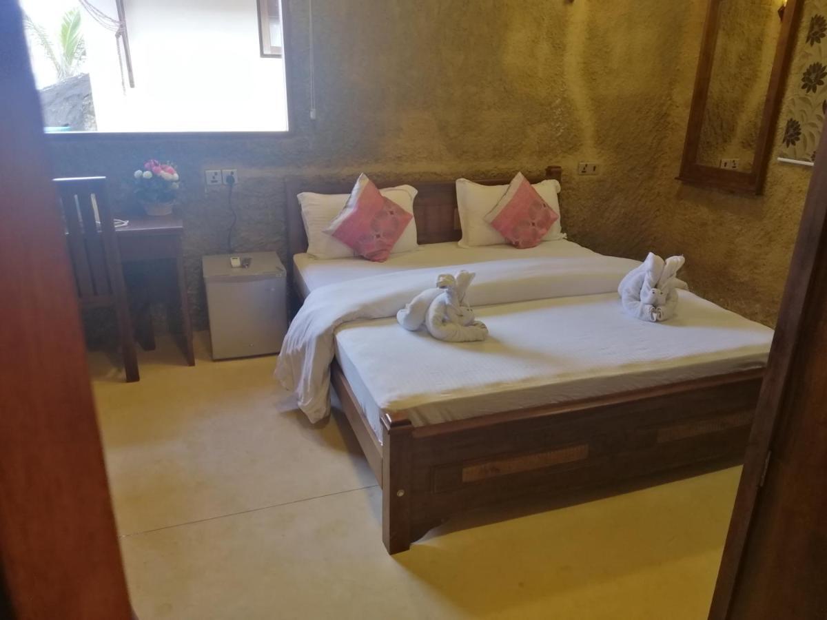 White Villa Resort Ахунгала Екстериор снимка